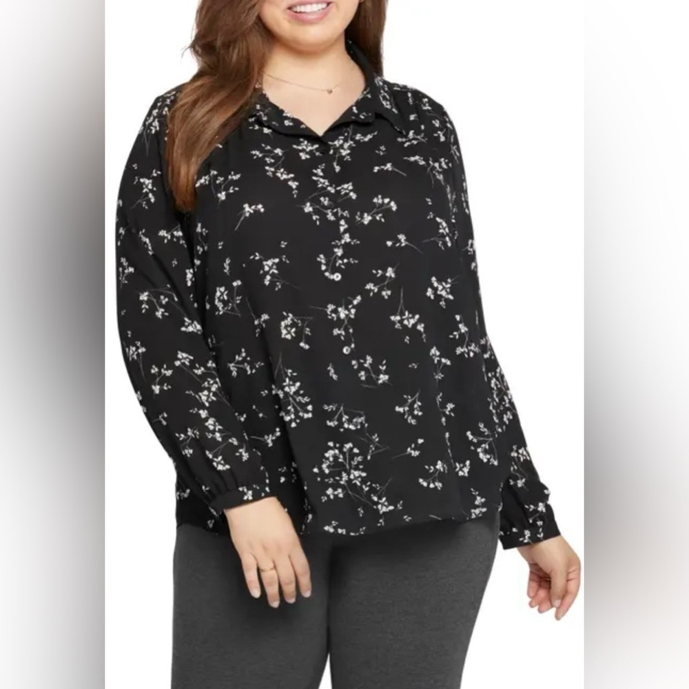 Torrid Emma Babydoll Challis Tunic in Black Floral Print Blouse